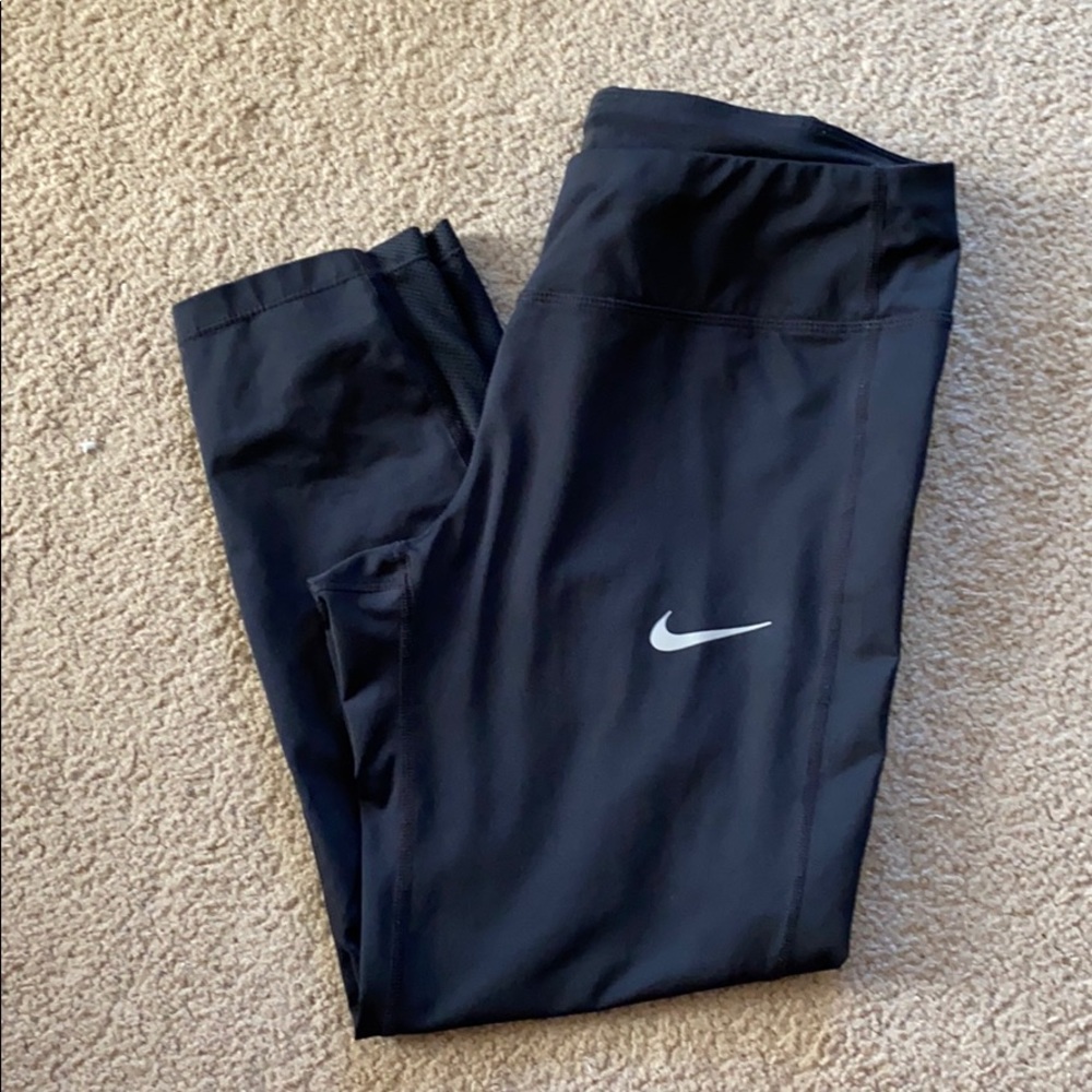 Nike Women’s 3/4 Black Leggings